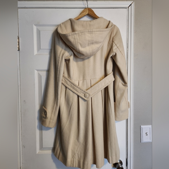 Vinyage Lux Women's Elegant Cream Pea Coat - Picture 2 of 5